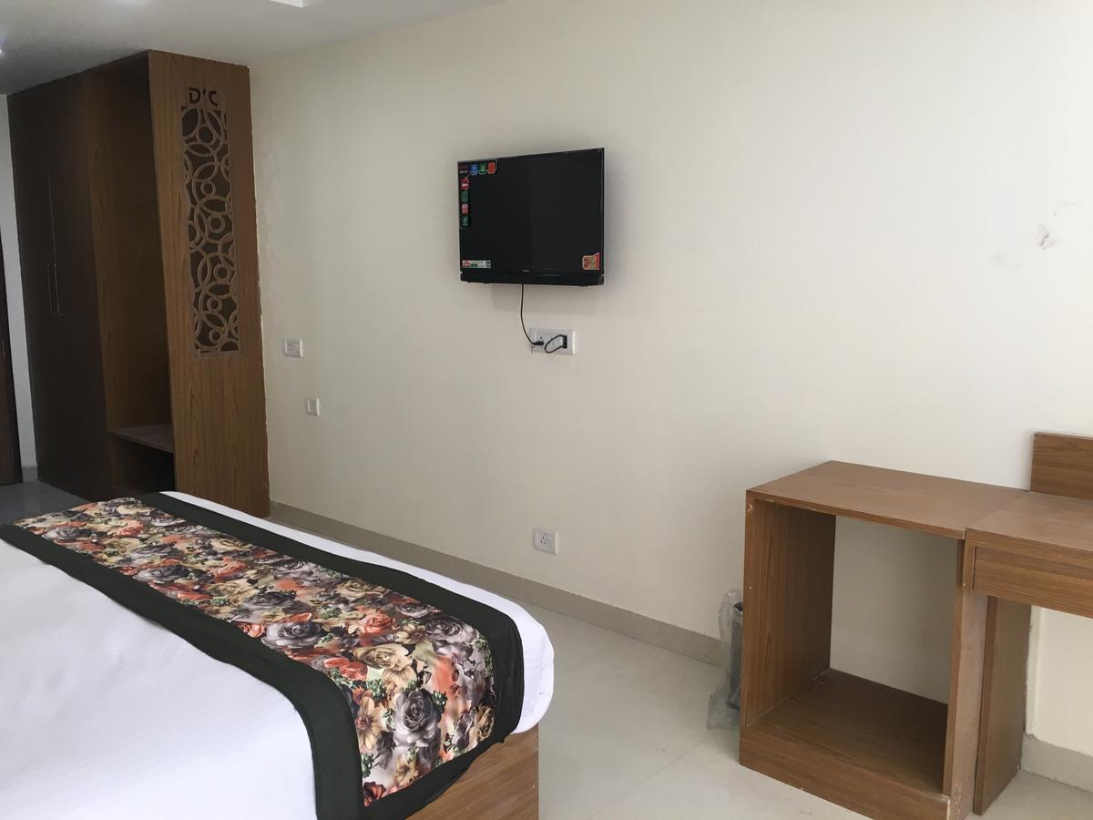 نيودلهي Hotel Airport D'Capitol المظهر الخارجي الصورة