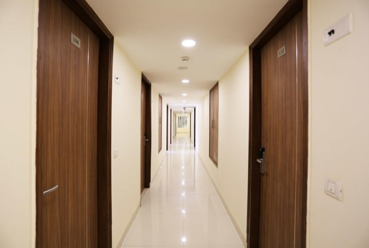 نيودلهي Hotel Airport D'Capitol المظهر الخارجي الصورة