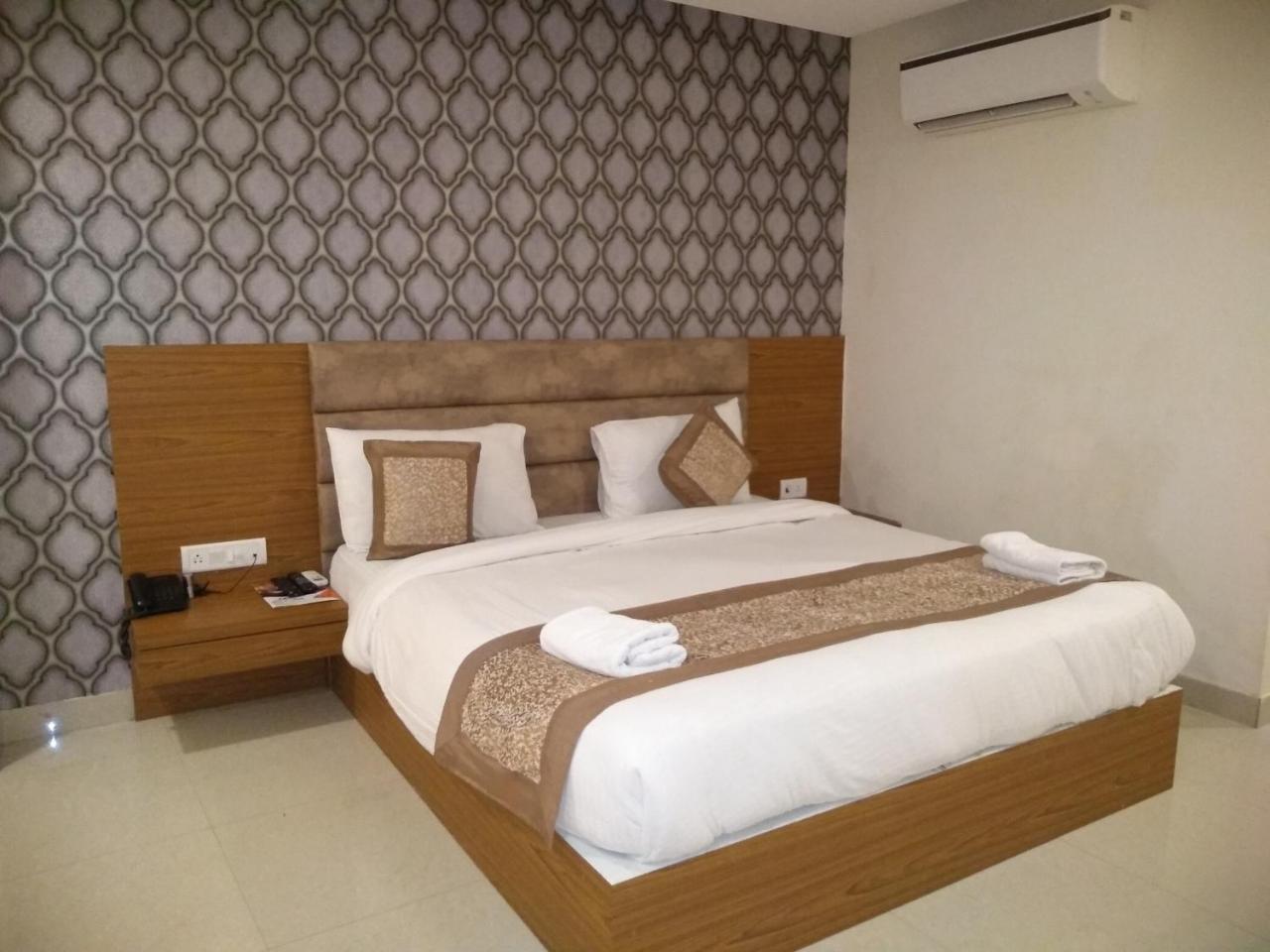 نيودلهي Hotel Airport D'Capitol المظهر الخارجي الصورة
